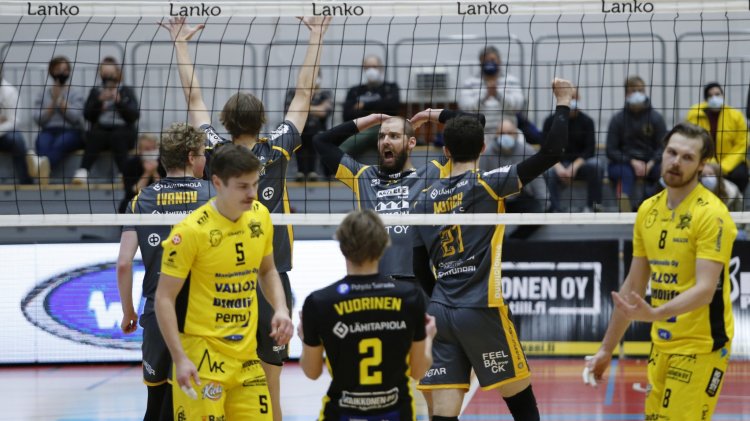 Savo Volley jatkaa erätappioitta - Ducksille avausvoitto ja Hurmokselle avauspiste