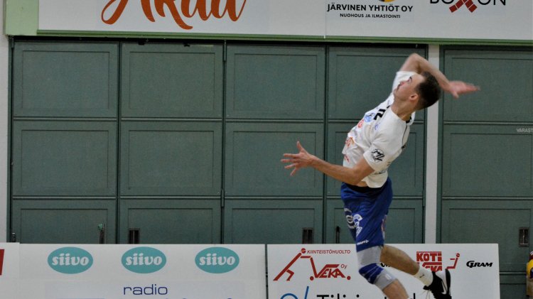 Nico Nurmesniemi jatkaa Akaa-Volleyssa