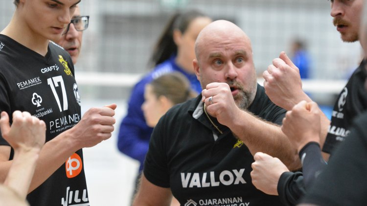 Hurrikaani katkaisi Akaan kotivoittoputken ja varmisteli runkosarjan ykköspaikkaansa