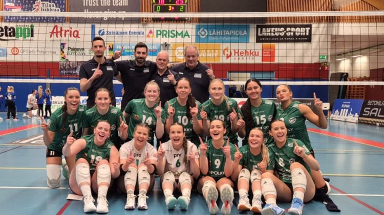 Pölkky Kuusamo naisten Mestaruusliigan runkosarjan voittaja