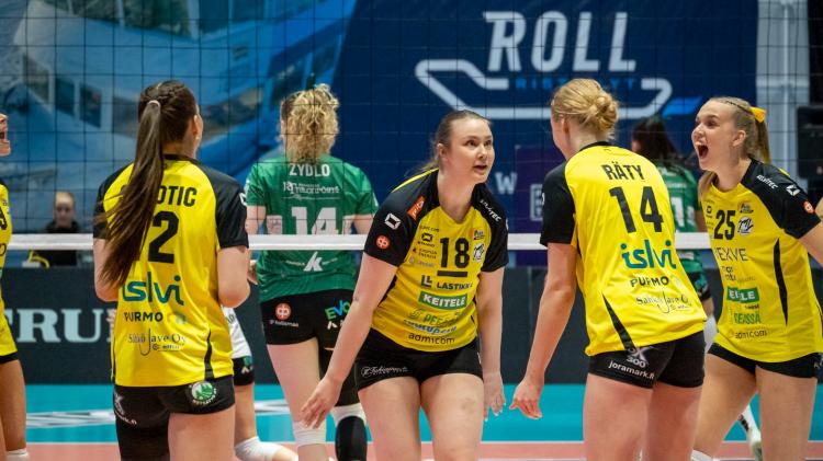 Selma Räsänen, Kerttu Kilpinen ja Ella Peltomaa jatkavat Puijossa