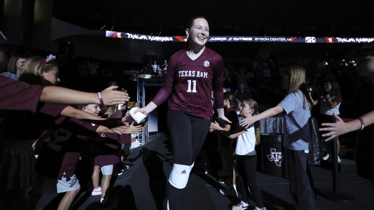 NCAA:n mestarijoukkueen pelaaja Taylor Humphrey Huittisiin